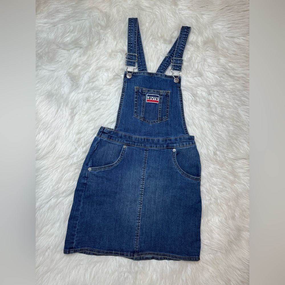Girls Levi’s overall skirt
